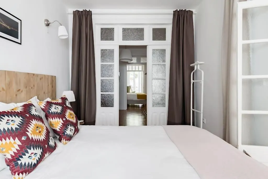 Garden Oasis Apartment With Patio 리스본 0*,
